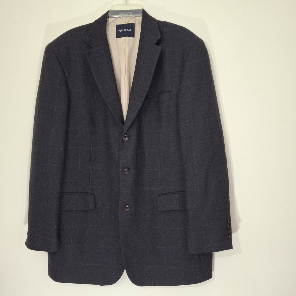 Nautica Men's Charcoal Checked Blazer, Size 44L